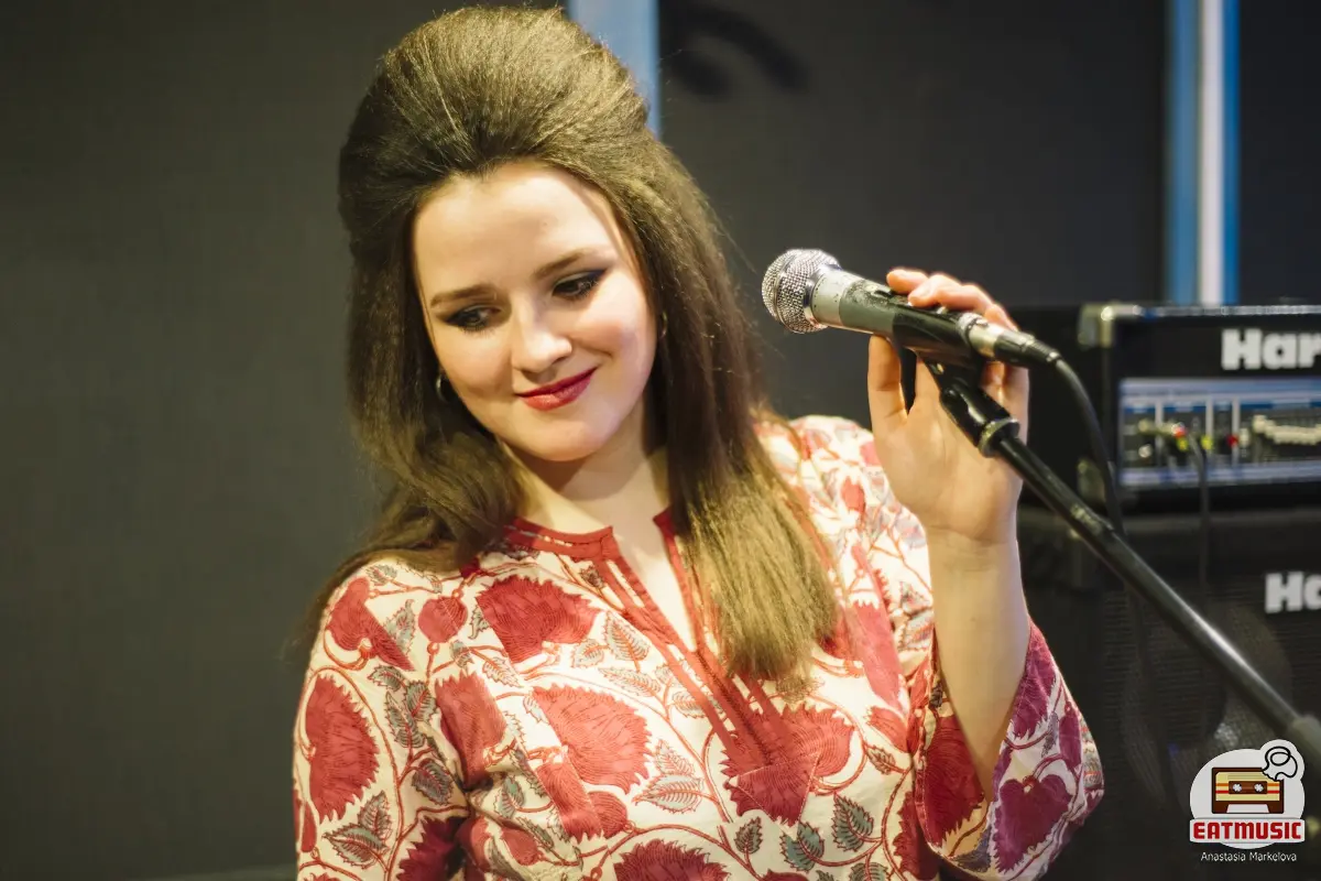 Алёна Анисимова на репетиции